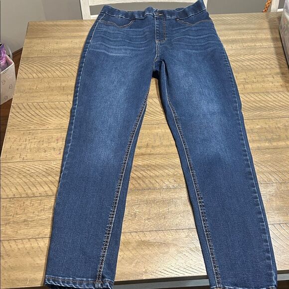 No boundaries super high rise jeans size large - Picture 9 of 11